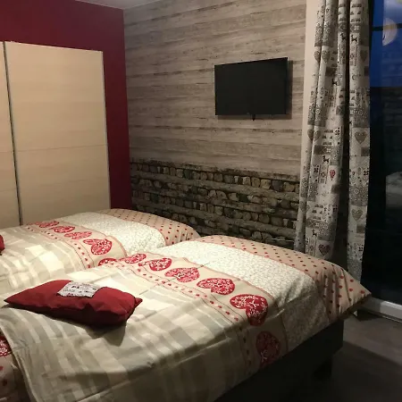 La Colombe לינה וארוחת בוקר