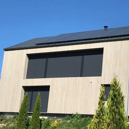 La Colombe לינה וארוחת בוקר 4*