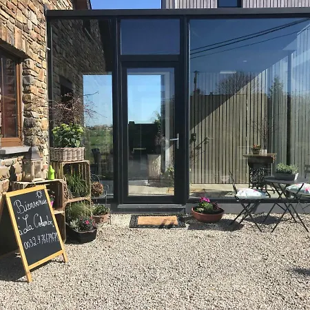 La Colombe לינה וארוחת בוקר 4*