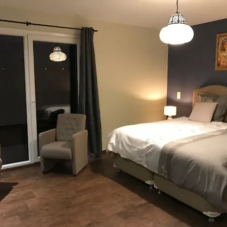 לינה וארוחת בוקר La Colombe פרנקורשנס