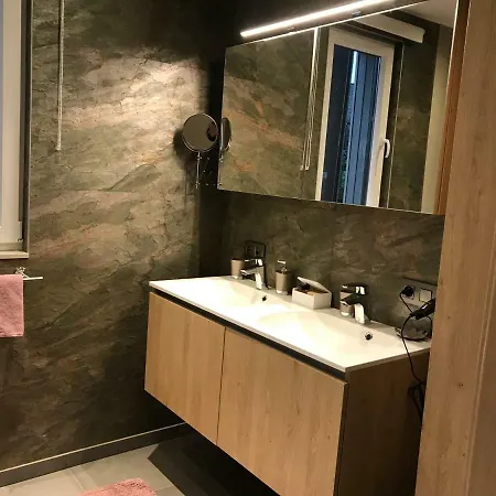 Frühstückspension La Colombe 4*