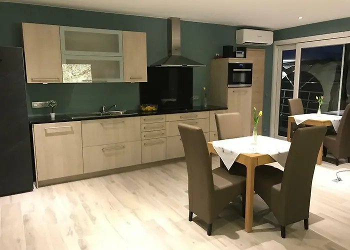 La Colombe Bed & Breakfast 4*